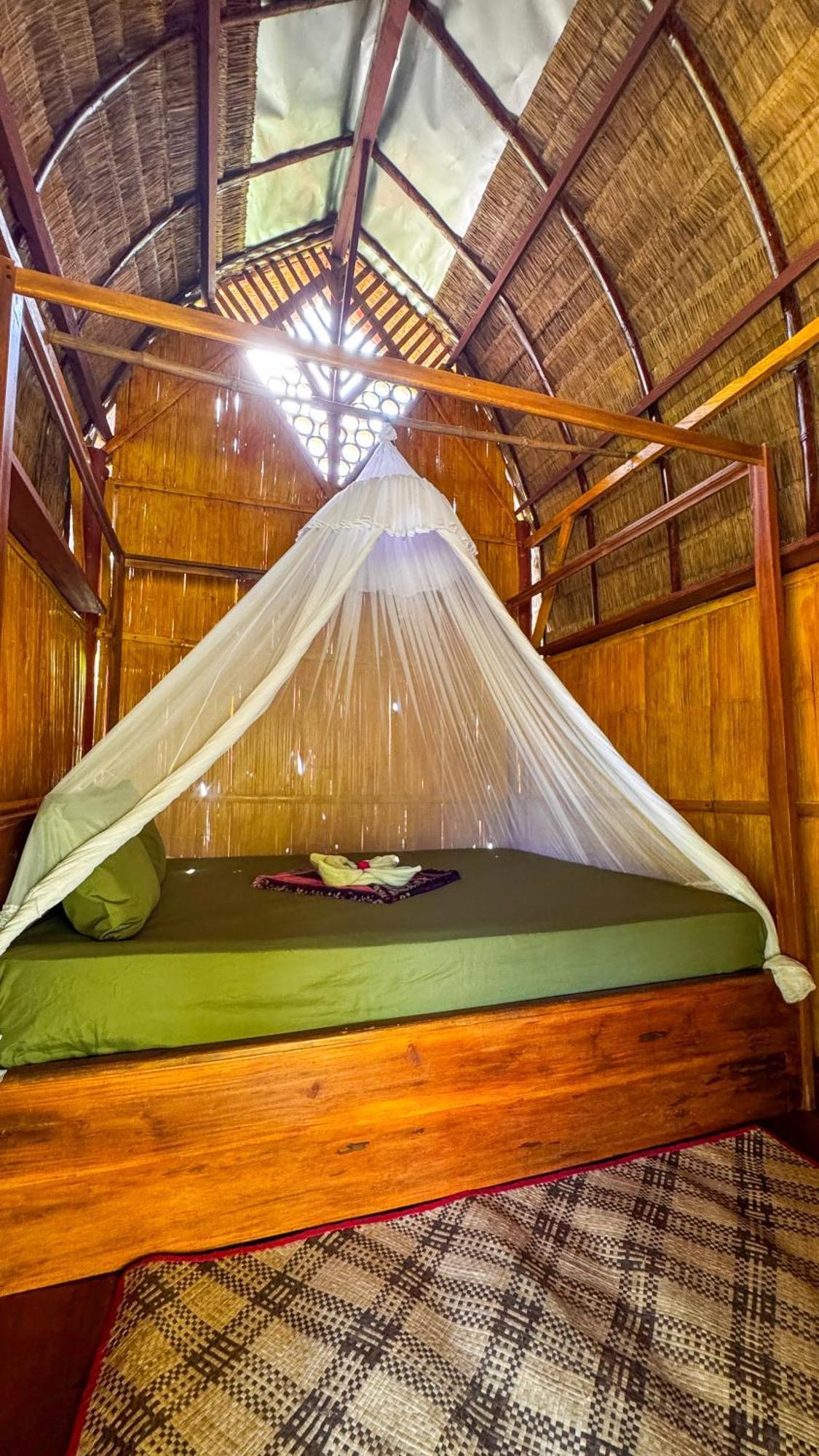 Sten Lodge eco Homestay Labuan Bajo Buitenkant foto